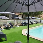 Casa de Férias Le Hameau Des Cardenals *