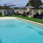 Le Hameau Des Cardenals * Salviac