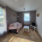 Casa de Férias Le Hameau Des Cardenals *