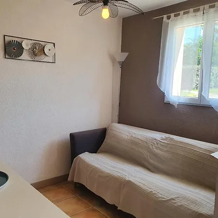 Le Hameau Des Cardenals Holiday home *