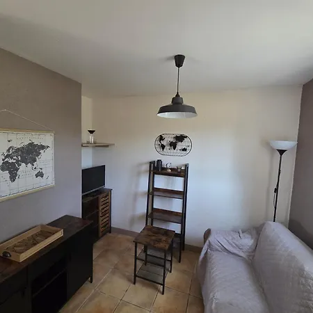 Le Hameau Des Cardenals بيت للعطل