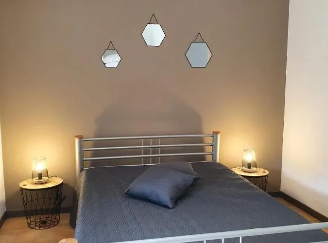 Le Hameau Des Cardenals * Salviac