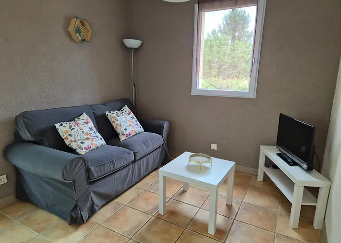 بيت للعطل Le Hameau Des Cardenals *