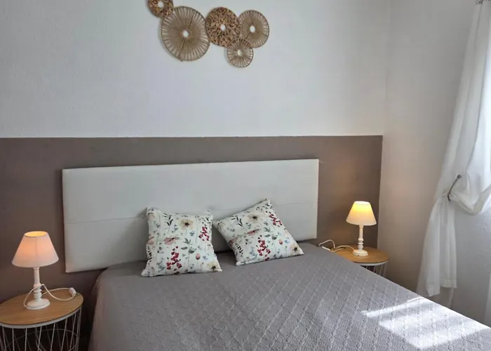 Le Hameau Des Cardenals بيت للعطل